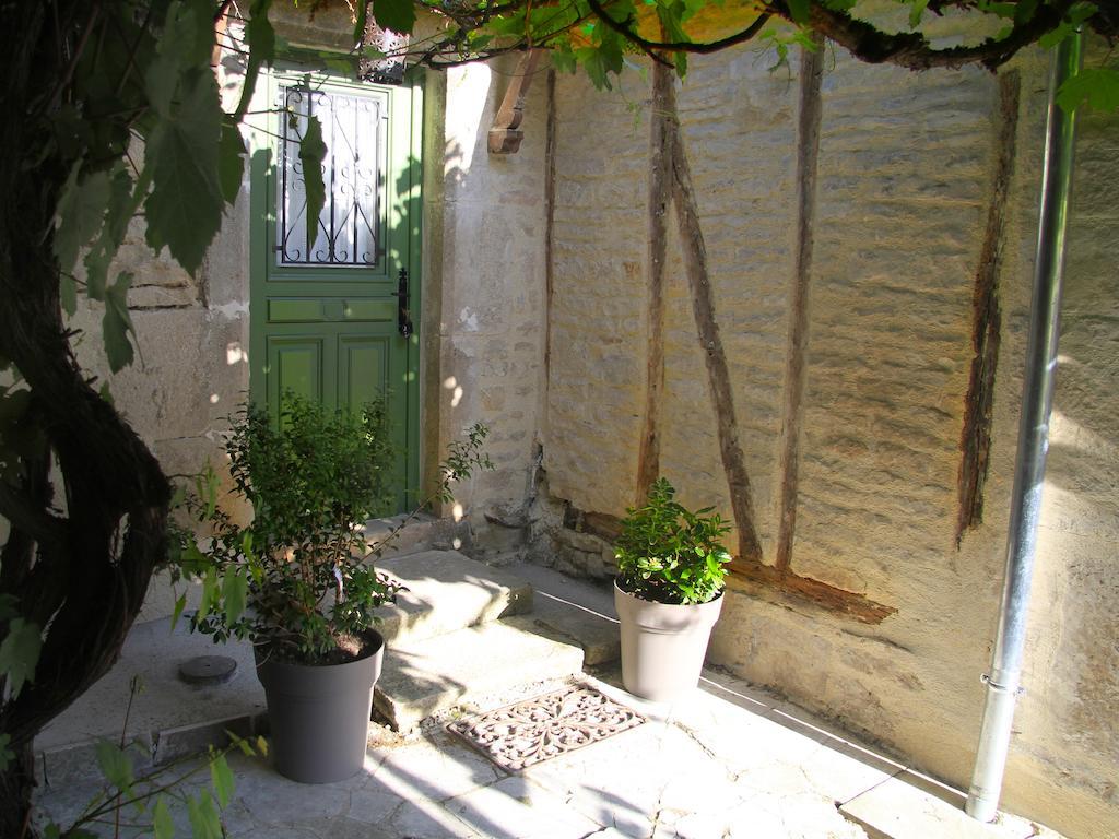 Cote-Serein La Privilege De La Tour Madame Noyers Exterior photo